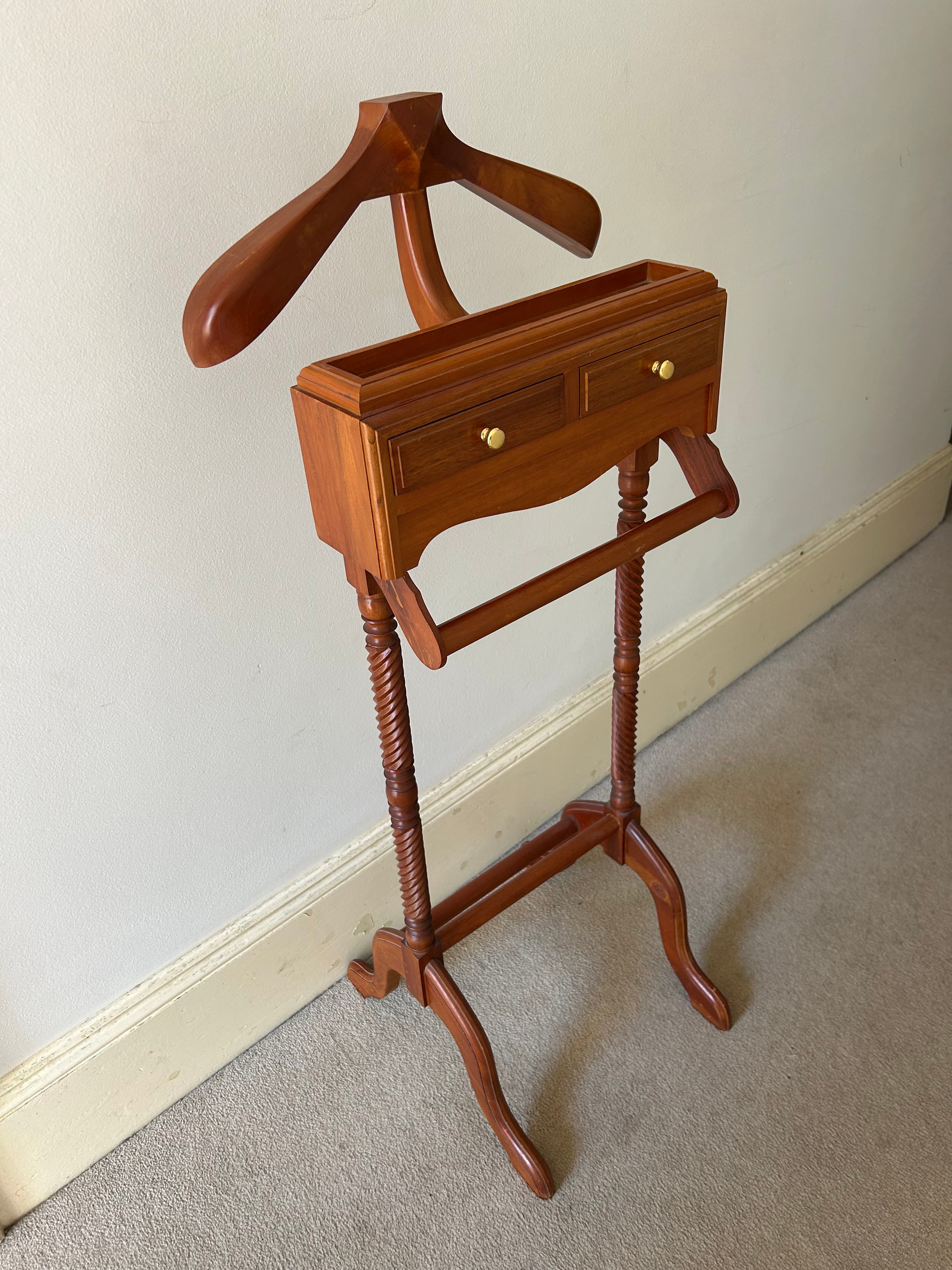 Vintage Solid Wood Gentleman’s Valet Stand / Suit Stand