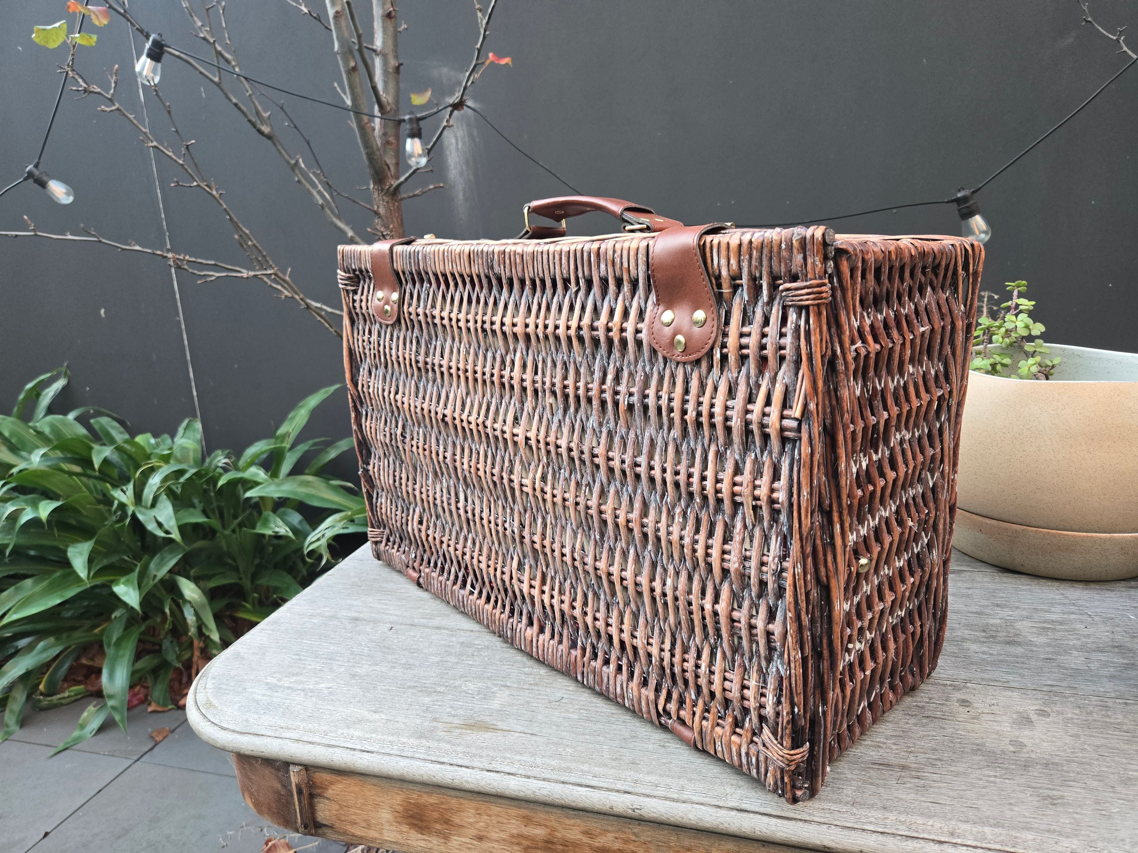 Brown Wicker Picnic Basket, photo 2 of 5