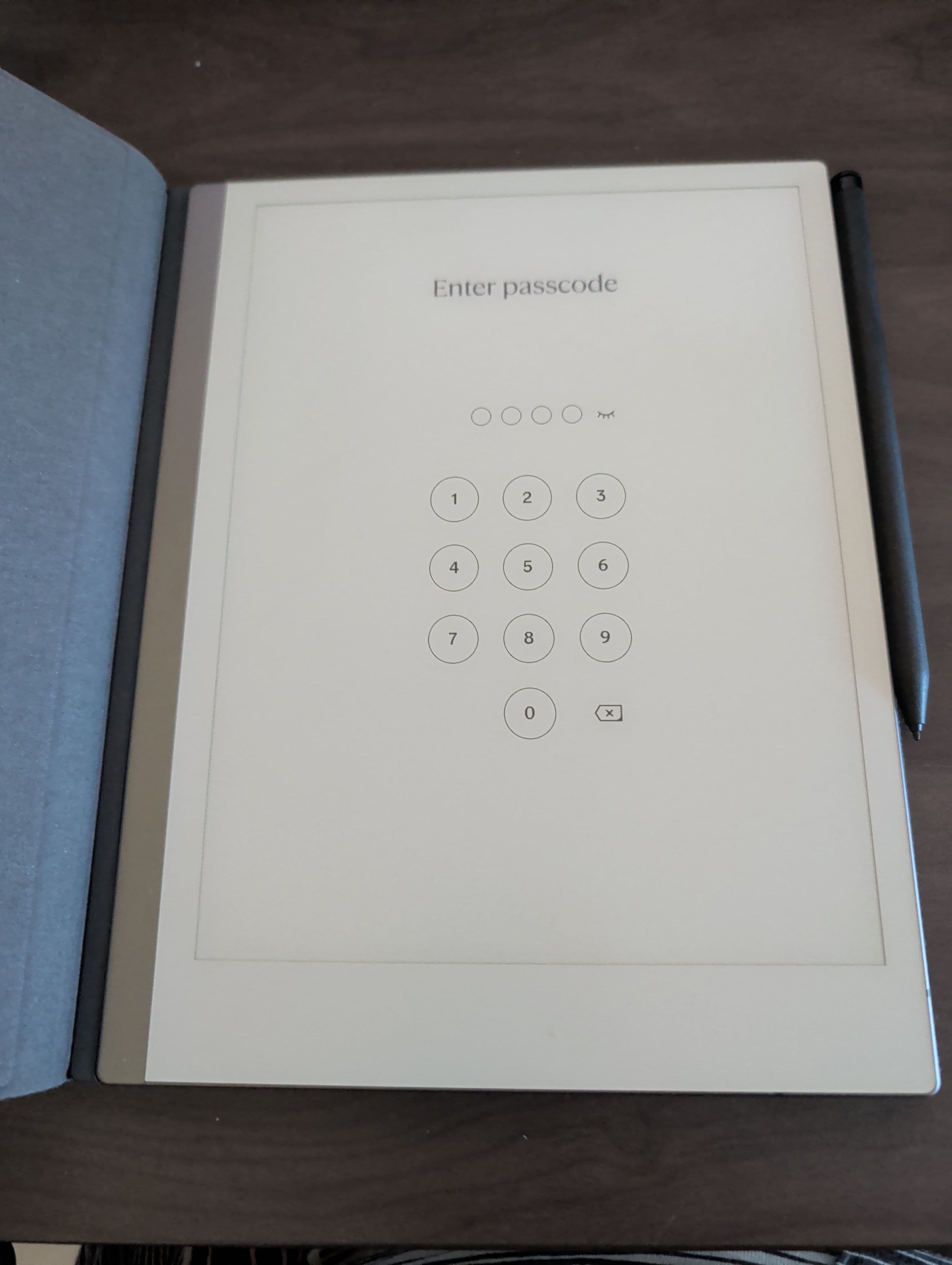 Remarkable 2 paper tablet with marker and premium leather folio, photo 2 of 3
