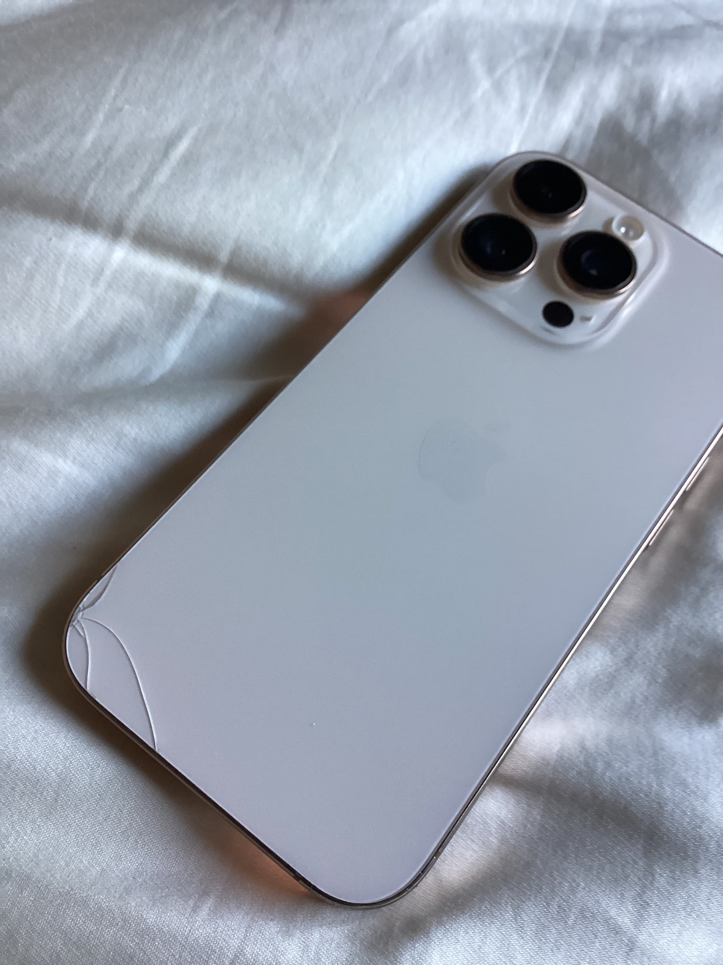 iPhone 16 pro grey unlocked