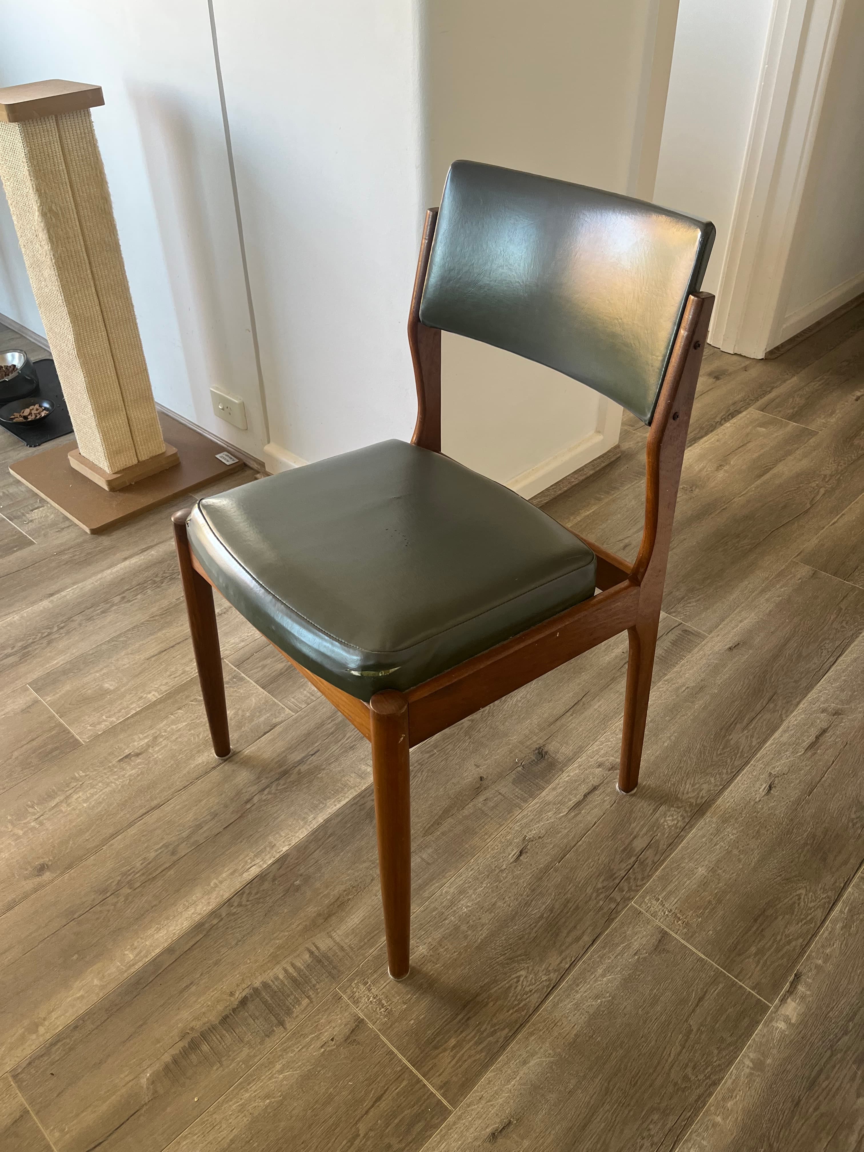 Mid century Dining Chair, photo 3 of 3