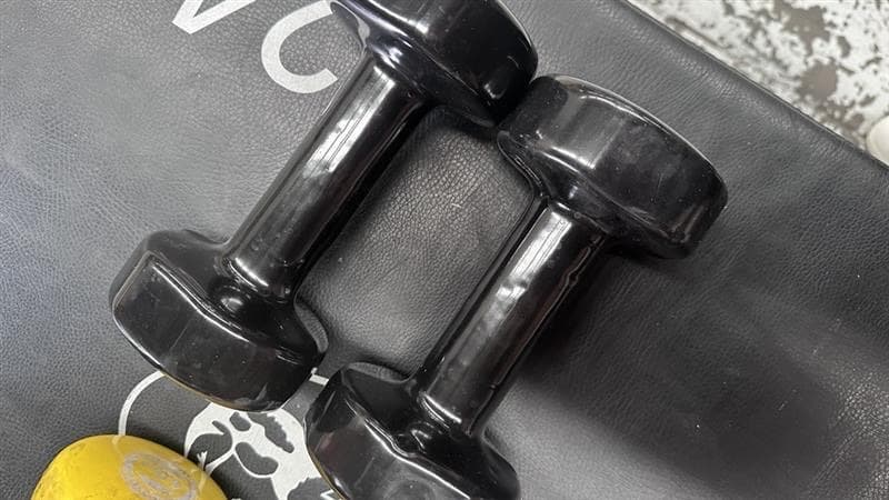 Black Rubber Dumbbells, photo 2 of 3