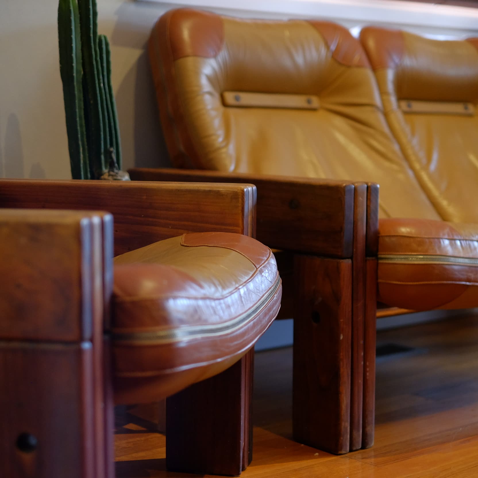 Vintage Post & Rail Lounge Suite