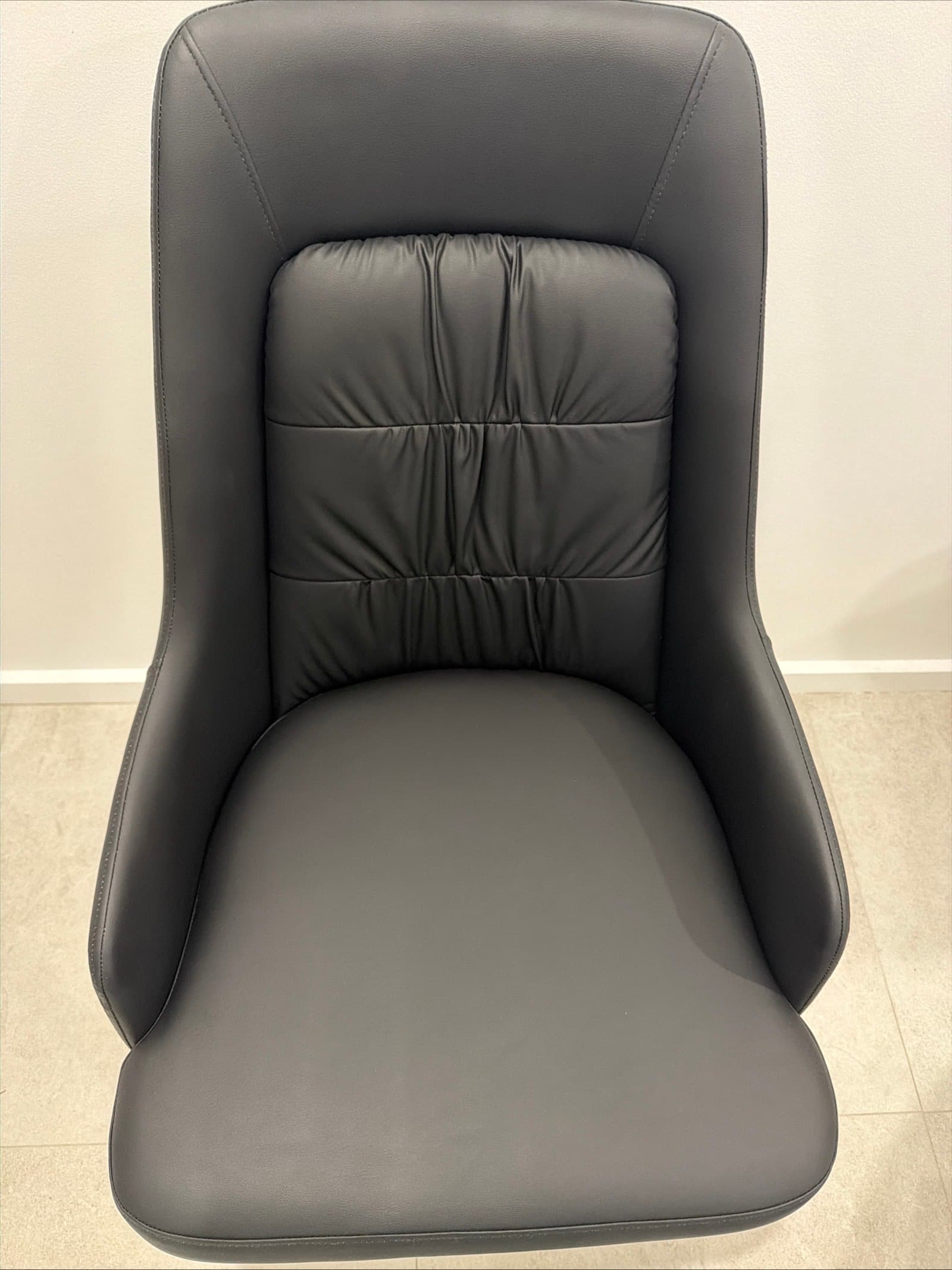 Dining chairs set of 4, photo 3 of 4